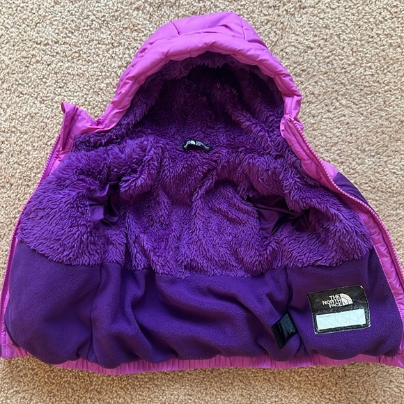 Used Toddler North Face Moondoggy Jacket 2T - Picture 3 of 12